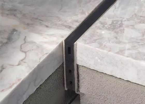 περιποίηση ακρών διαζωμάτων λήξης περιποίησης κεραμιδιών αλουμινίου 2.5m για το ξύλινο πάτωμα