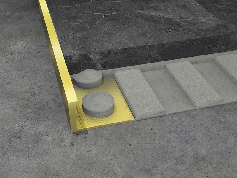 Περιποίηση 8mm κεραμιδιών ορείχαλκου λουρίδων μετάβασης πατωμάτων ορείχαλκου ξύλινο κλείσιμο λήξης πατωμάτων