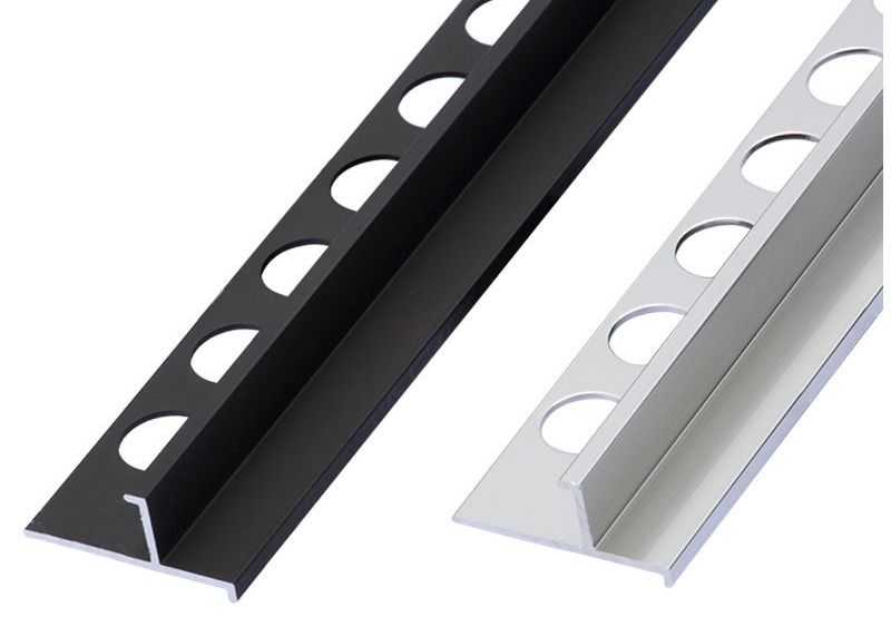 Διακοσμητικό μεταλλικό εσωτερικό Baseboard για τον περιζώνοντας πίνακα γραμμών κάλυψης αργιλίου για την περιποίηση κεραμιδιών