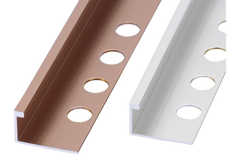 Διακοσμητικό μεταλλικό εσωτερικό Baseboard για τον περιζώνοντας πίνακα γραμμών κάλυψης αργιλίου για την περιποίηση κεραμιδιών